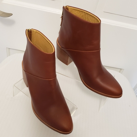 Nisolo "Dari" Leather Zip Close Boots Size 9 Gorgeous Preowned Pair - Picture 1 of 15